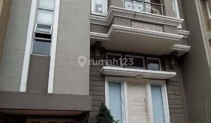 Rumah Siap Huni Dan Terawat di Cluster Karelia Gading Serpong, Pusat Gading Serpong, Harga 1.9m Nego 1