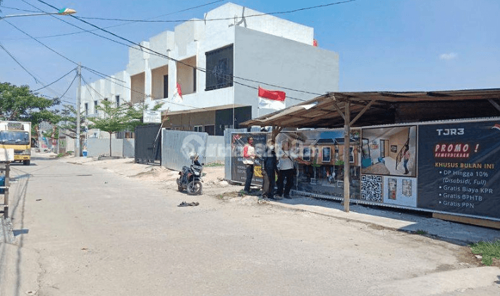 Rumah murah dua  Lantai Dekat Dengan Tol Di Bekasi  1