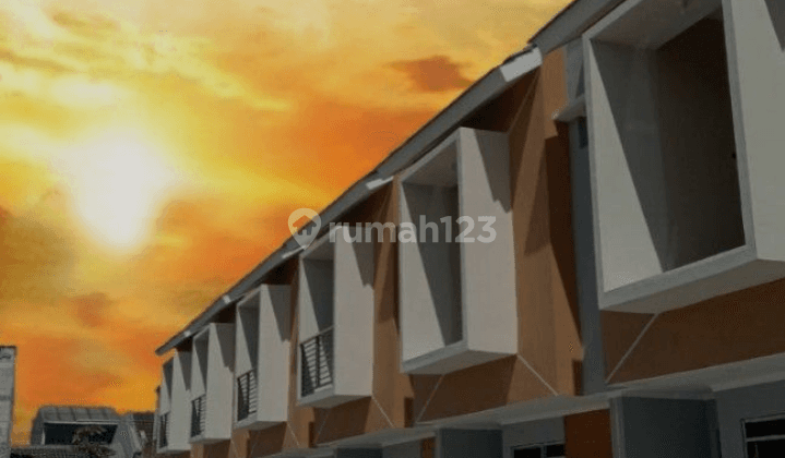 Rumah murah dua lantai harga 999.000.000 Discon  299.000.000 