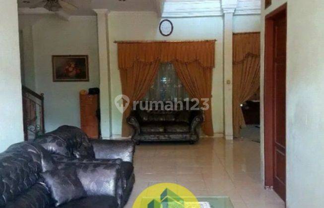 Dijual butuh Cepat  Rumah Seconadry 3 lantai Di Bekasi  2