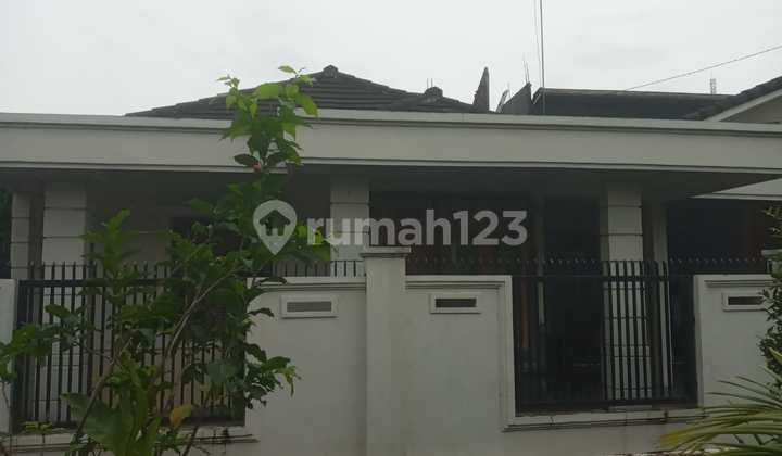Translation: Sayabulu Ciracas Residence, Corner Unit, Small Negotiation Translation: Sayabulu Ciracas Residence, Corner Unit, Small Negotiation