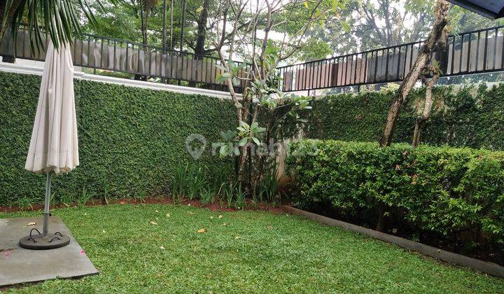 Rumah Keluarga di Kemang Selatan Fasilitas Lengkap, Dekat Dengan Sekolah Dan Restoran Favorit