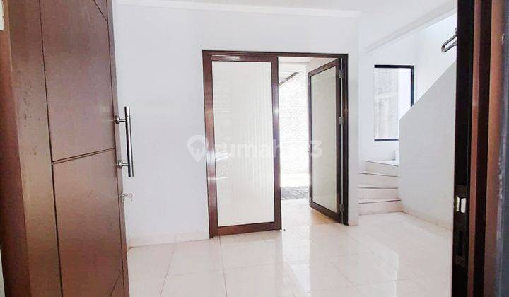 Dijual Rumah di Viola Residence Graha Raya Tangerang Selatan 2