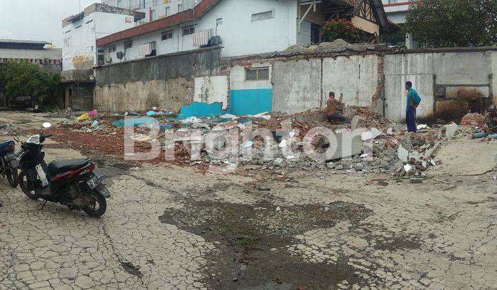 TANAH STRATEGIS PINGGIR JALAN RAYA SEMARANG BARAT DEKAT BANDARA TUGU MUDA
