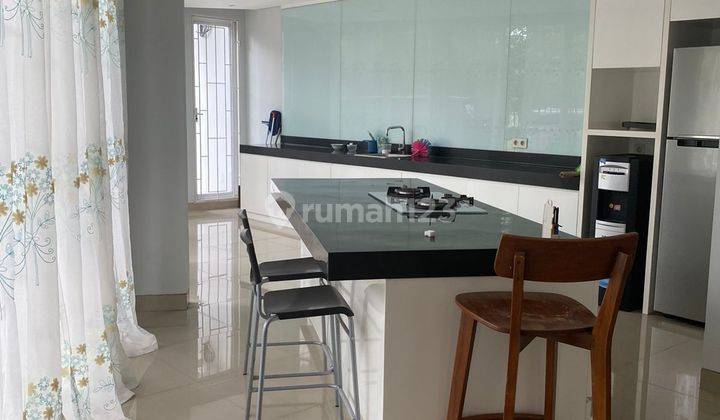 Di jual rumah di PIK  7