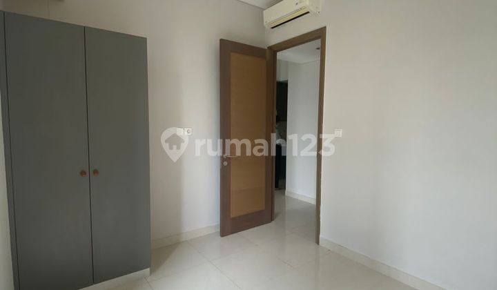 Bu Dijual Cepat 2 Bedroom Semi Furnish Taman Anggrek Residence