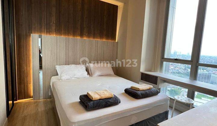 disewakan 3+1 bedroom condo full furnish taman Anggrek residence 1