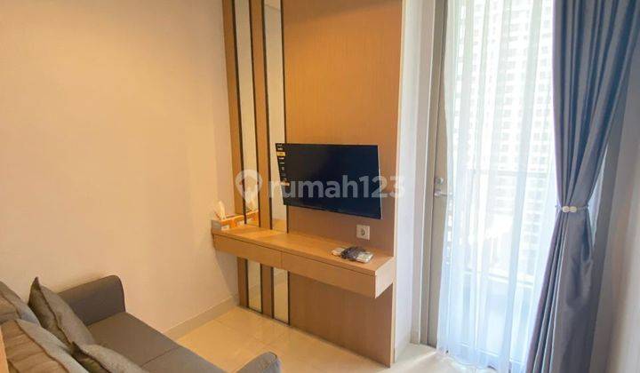 Disewakan 2 Bedroom Furnish Taman Anggrek Residence 1