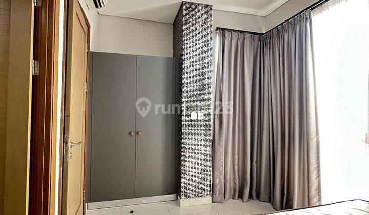 Disewakan 3 Bedroom Furnish Taman Anggrek Residence 2