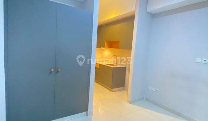 Disewakan Studio Semi Furnish Taman Anggrek Residence 2