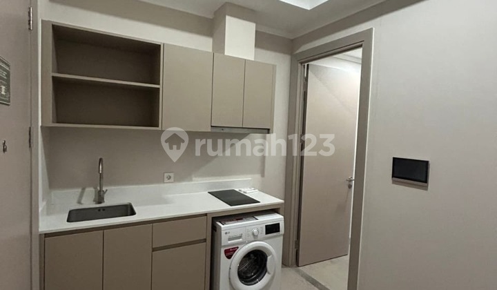 For rent 1 bedroom semi furnished Menara Jakarta Kemayoran