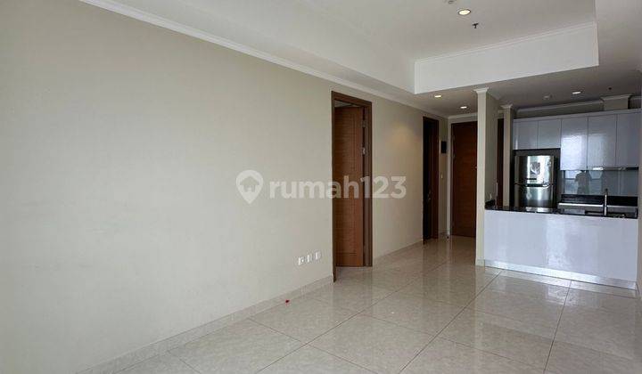 Disewakan 2+1 Bedroom Semi Furnish Taman Anggrek Residence 2