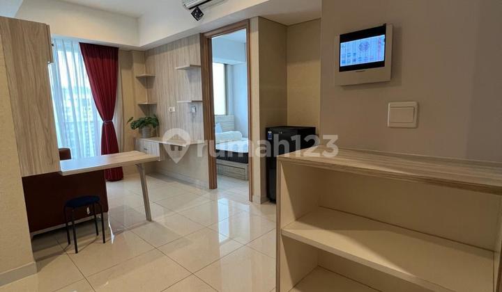 Disewakan 3 Bedroom Furnish Taman Anggrek Residence 2