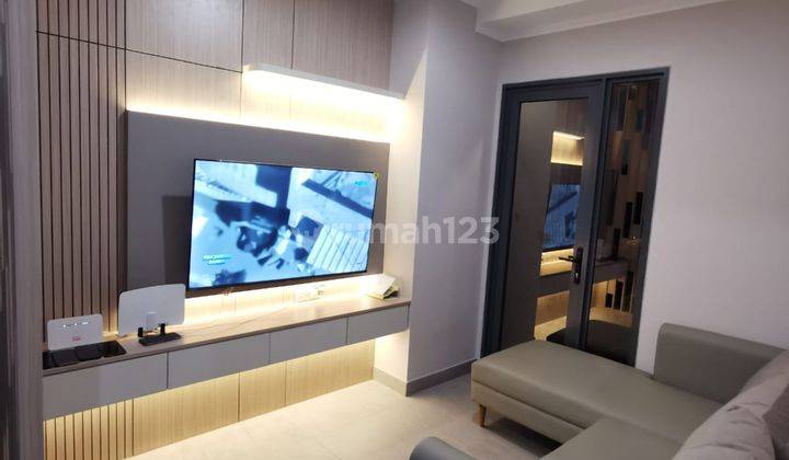 Disewakan 2 Bedroom Full Furnish Interior Menara Jakarta 1