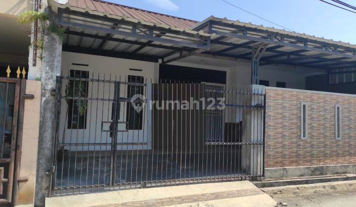 Rumah Bangunan Terawat Siap Huni di Taman Kopo Indah 1 1