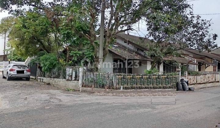 Rumah Luas Bangunan Lama di Kopo Permai 1