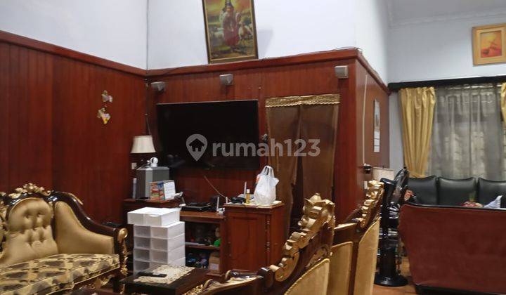 Rumah Nyaman Dilengkapi 4 Unit Ac di Kopo Permai 1