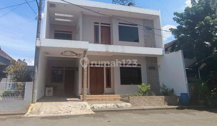 Rumah Bagus Banget Lokasi One Gate System di Kopo Permai 1