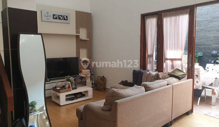 Rumah Semi Furnish Lokasi One Gate System di Batununggal 2