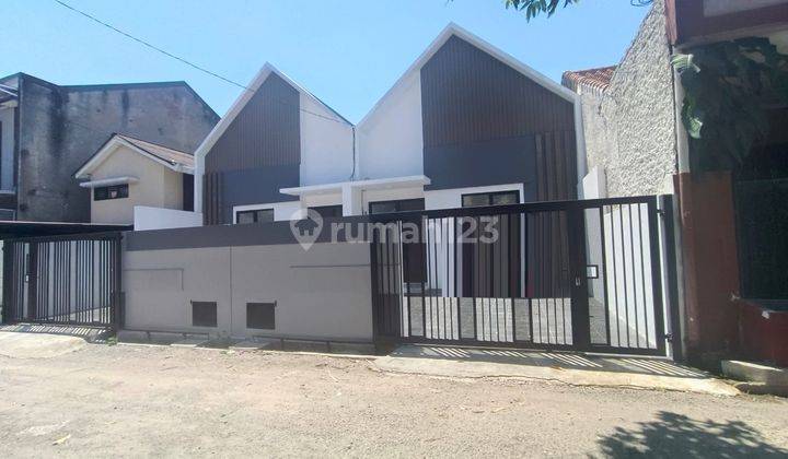 Rumah Bagus Dan Baru, Ada 2 Unit Kondisi Siap Huni di Kopo Permai 1