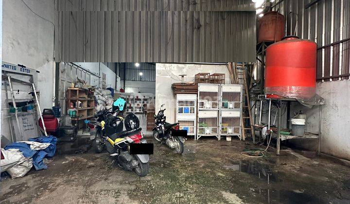 Gudang Akses Jalan Cukup Lebar di Cisirung Sayap Mohamad Toha 2