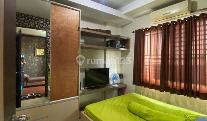 Apartemen Full Furnished Lokasi Dekat Ke Tol di The Edge 1