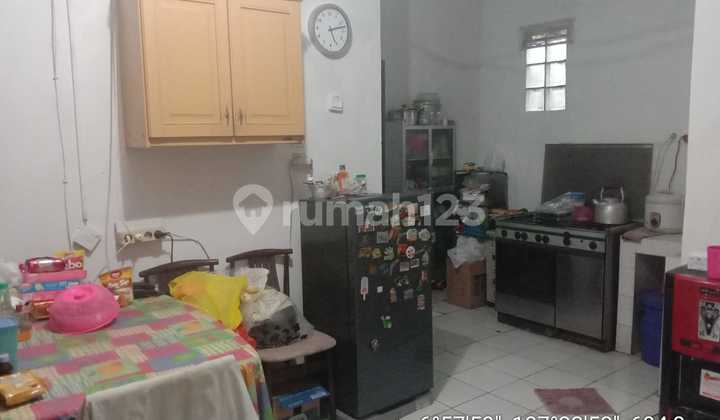 Rumah Lokasi Strategis Lingkungan Nyaman di Taman Kopo Indah 1 2