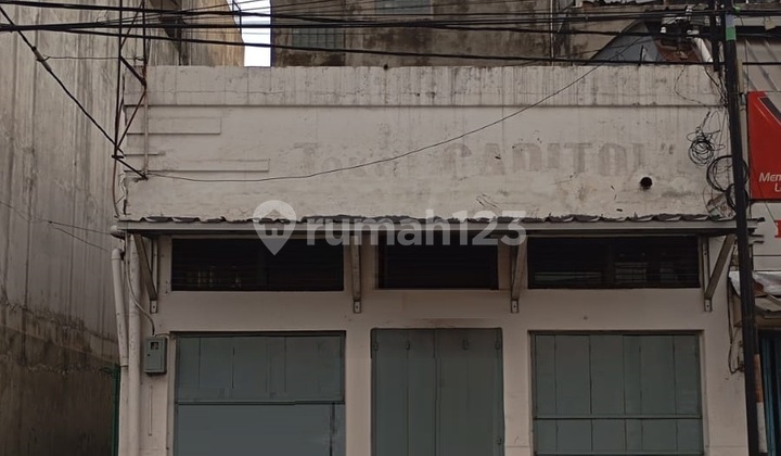 Ruko Kawasan Ramai Cocok Untuk Usaha di Otista