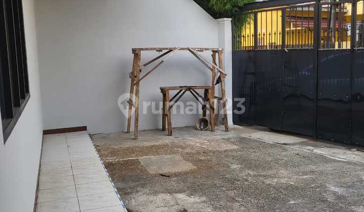 Rumah Kost di Slipi baru Renov best deal kisaran NJOP