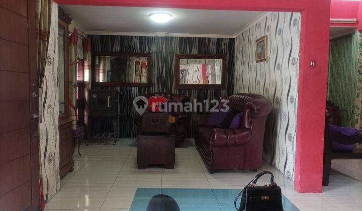Rumah 2 Lantai Bagus Unfurnished SHM Taman Cikunir Indah 6