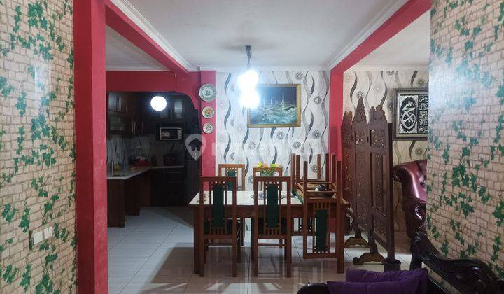 Rumah 2 Lantai Bagus Unfurnished SHM Taman Cikunir Indah 9