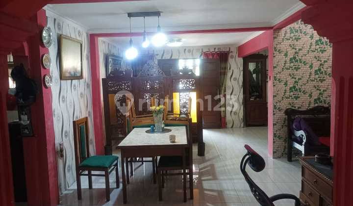 Rumah 2 Lantai Bagus Unfurnished SHM Taman Cikunir Indah 15