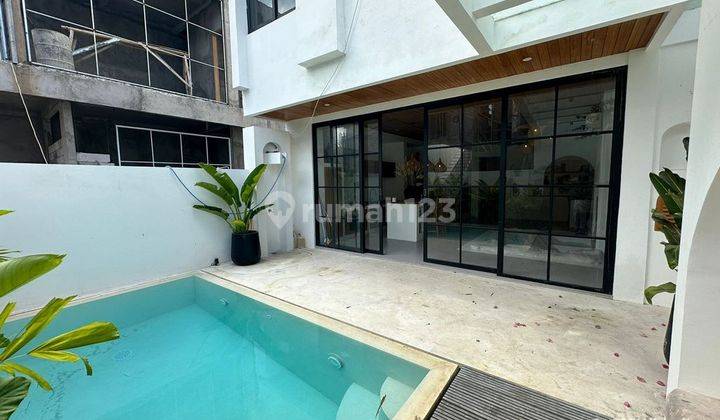 Villa Brand New With Tropical Style Dijual In Pererenan 1