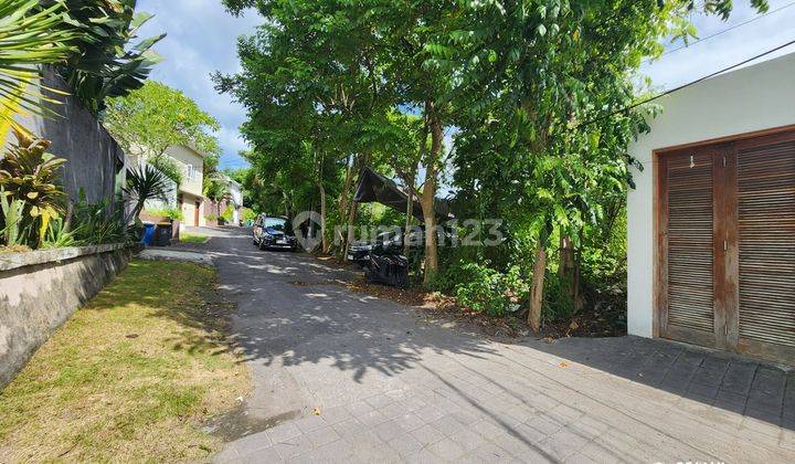 Premium land for sale, walking distance to Brawa Beach. 2