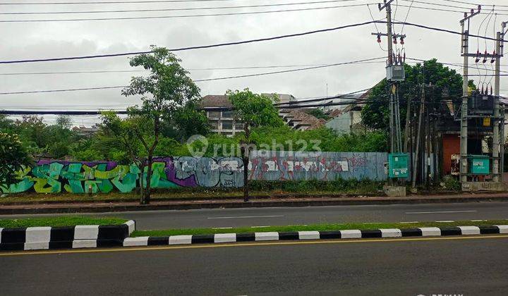 Premium land at By Pass Ngurah Rai is very suitable for commercial areas. 1