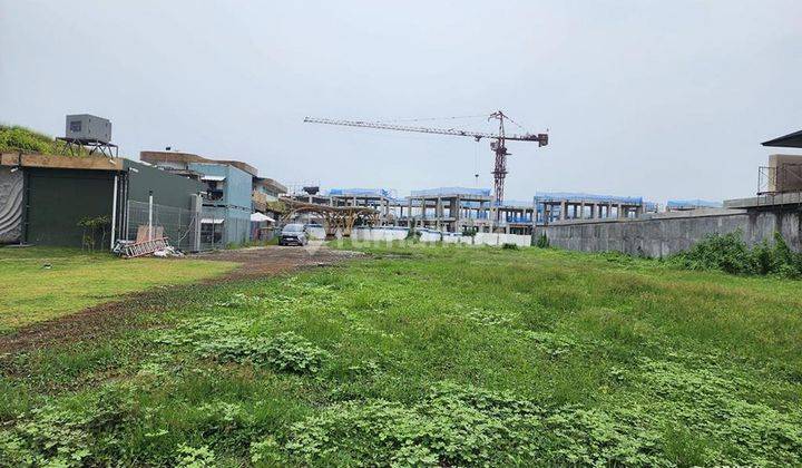 Premium Beachfront Land next to Beachclub in Canggu. 1