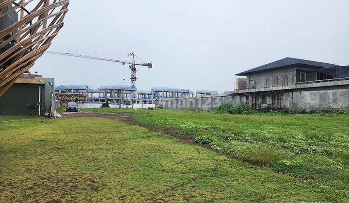 Premium Beachfront Land next to Beachclub in Canggu. 2