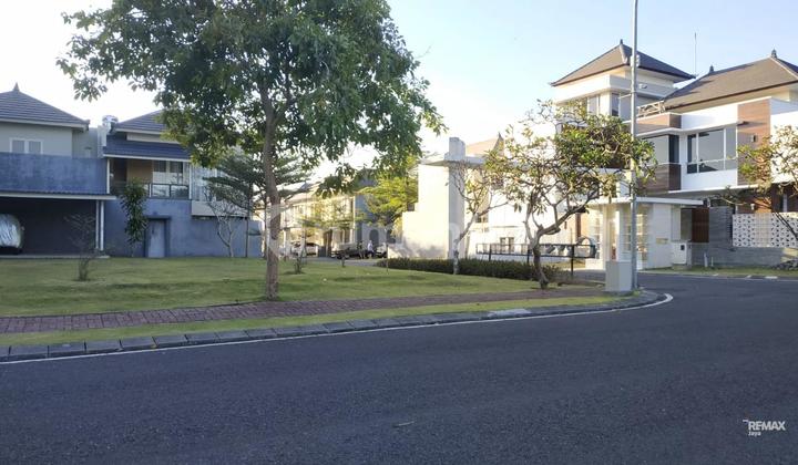 Tanah murah Dijual di jalan utama Citraland Denpasar. Tanah murah Dijual di jalan utama Citraland Denpasar.