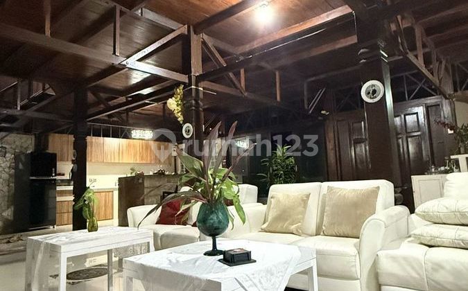 Villa estetik dengan view GWK & View laut, dijual diNusa Dua. Villa estetik dengan view GWK & View laut, dijual diNusa Dua.