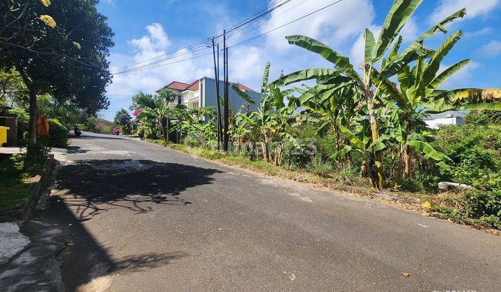 Land for sale 5 are in Nusa Dua, Villa area. 1