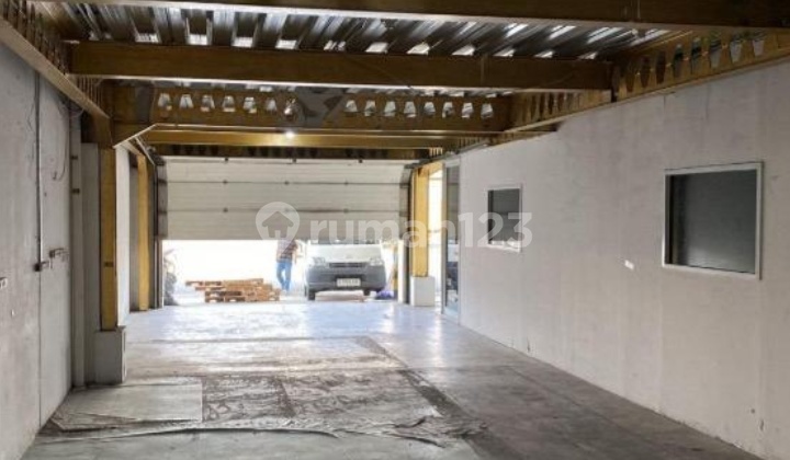 Warehouse for Rent at Bizpark Daan Mogot