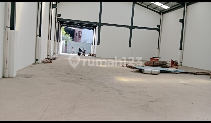 New Warehouse for Rent at Kav Dpr Cipondoh