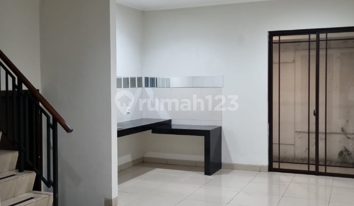 Rumah Disewakan Green Lake City Cluster Asia 2