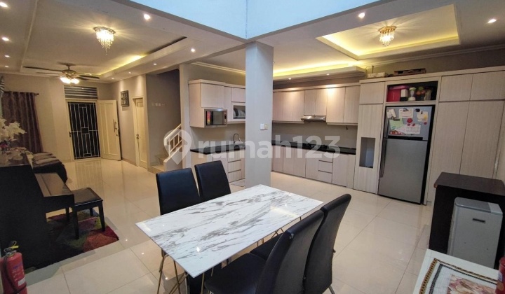Rumah Disewakan Puri Mansion Jkr Brt 2
