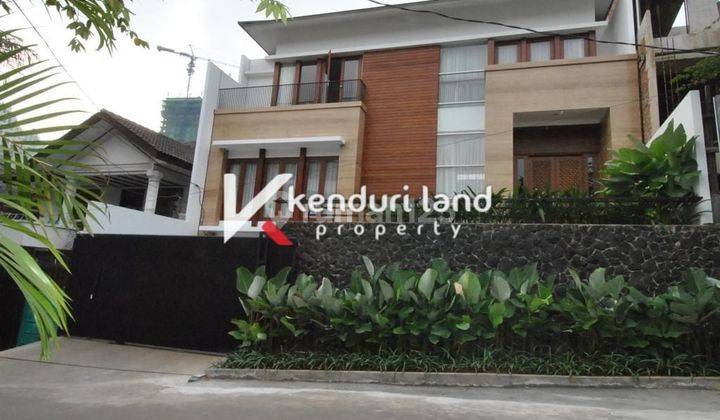 RUMAH MEWAH AREA PREMIUM KEBAYORAN SCBD  1