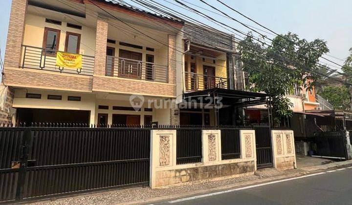 RUMAH DIJUAL DI AREA STRATEGIS COCOK UNTUK USAHA PINGGIR JALAN SIAP NEGO SAMPE JADI PREMIUM JAGAKARSA  2