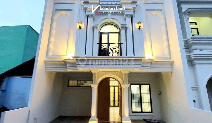 Rumah Mewah Lux Classik Victorian 3 Lantai Jakarta Selatan 1