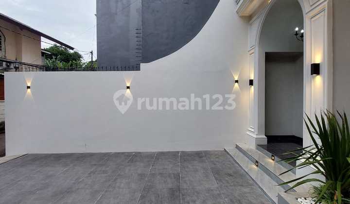 garasi/carport rumah modern classic dkebagusan jagakarsa