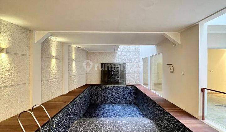 RUMAH MEWAH PRIVATE POOL MEZZANINE DALAM TOWNHOUSE DEKAT MRT 1