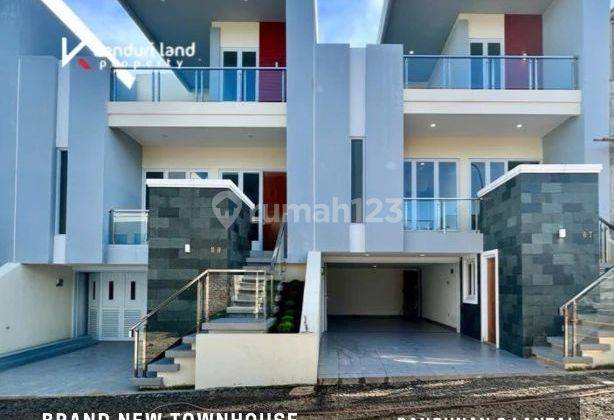 Townhouse mewah modern 3 lantai strategis di depok 1